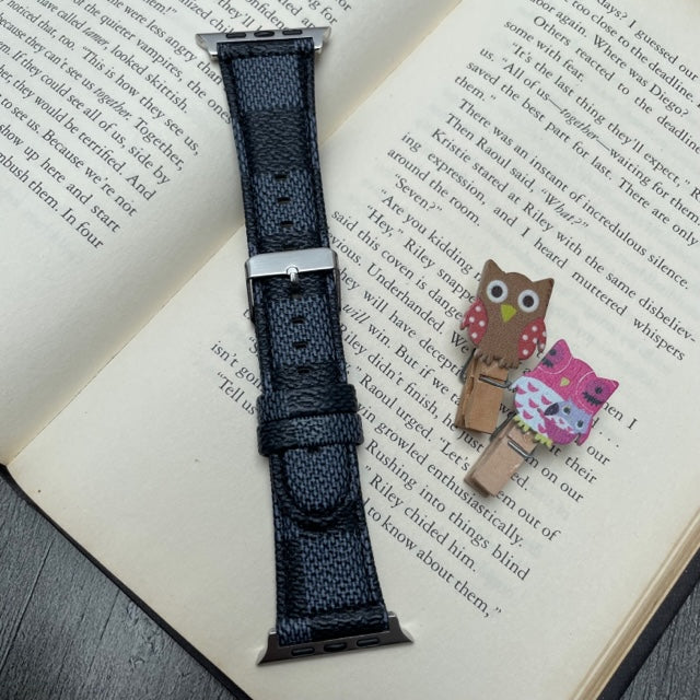 Vegan Leather Narrow Square Checks Design Apple Watch Band for 42-44-45-49 mm