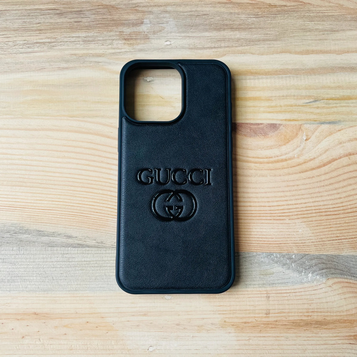 Black Series iPhone case with Crocodile emblem variant