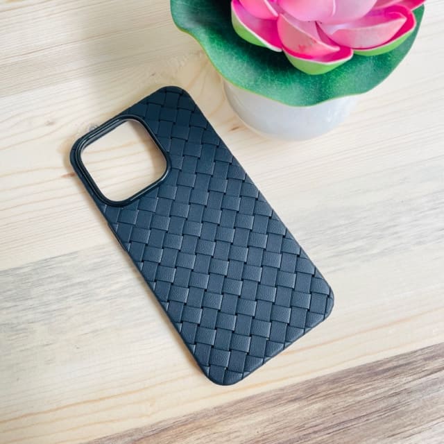 Black Woven Silicone Cases For Iphone 11 Hanging owl India