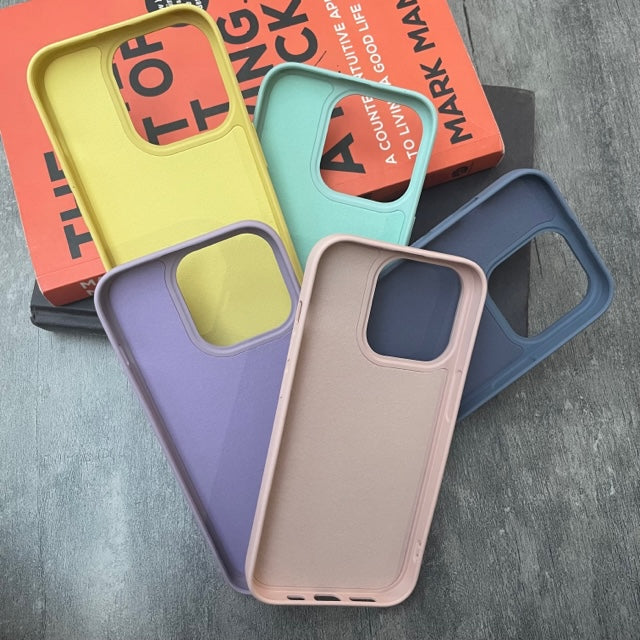 iPhone 13 Series Liquid Silicone Case Cover – Hanging Owl