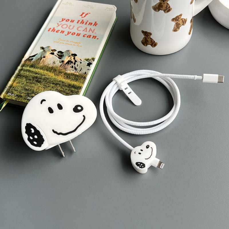 Snoopy Apple Charger Cover For 18-20W from hangingowl